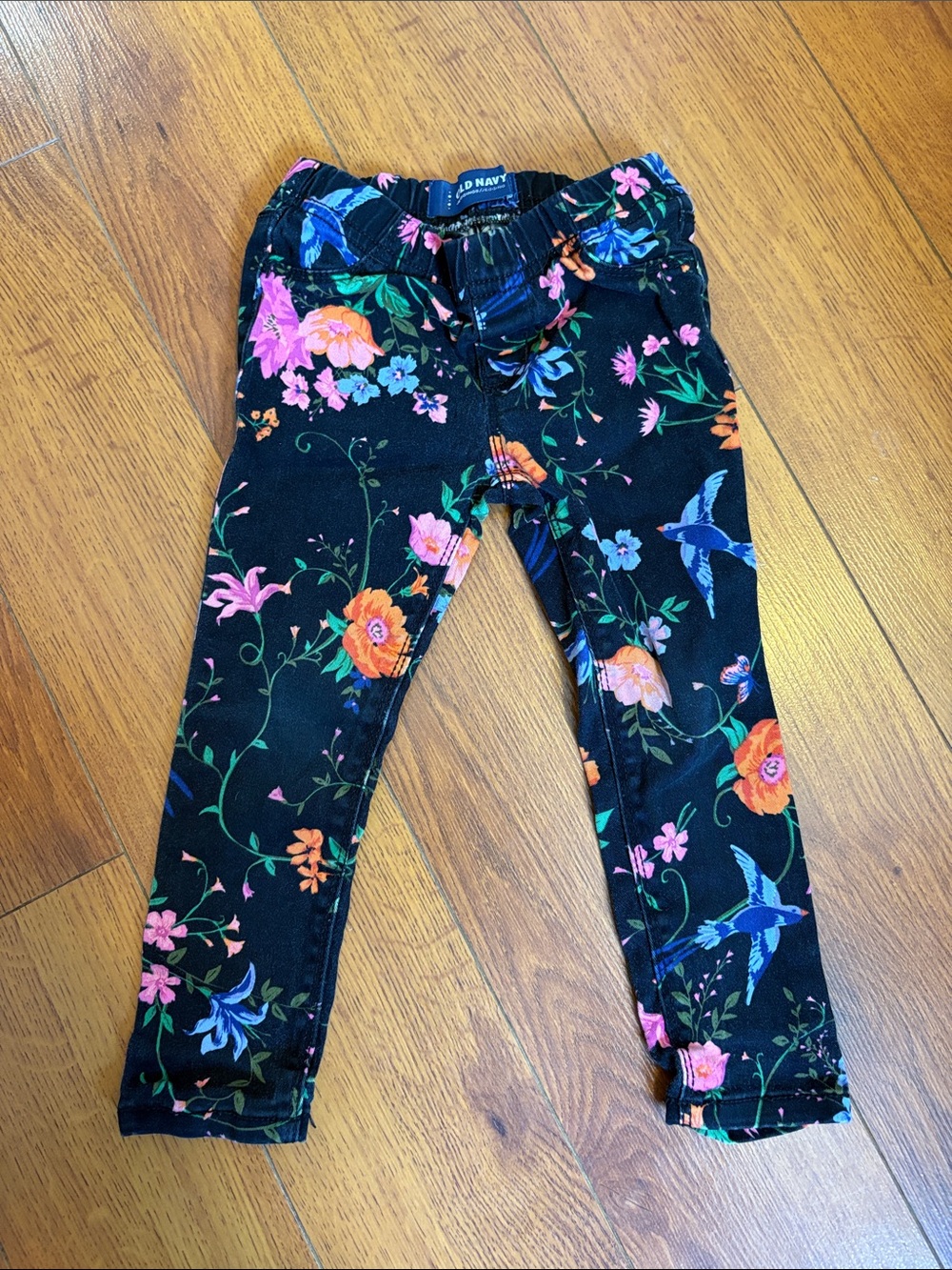 🌼3/$20 Old Navy Black Floral Print Toddler Jeans